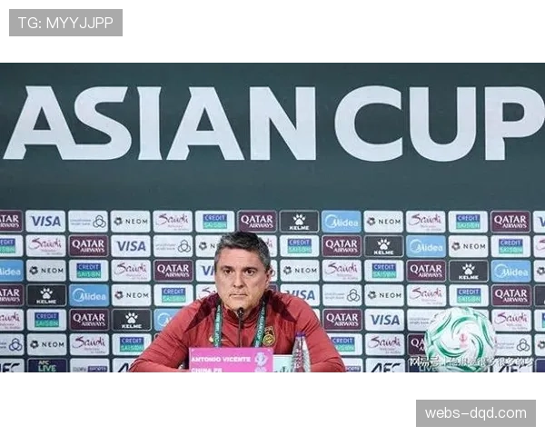 官方：美因茨主帅因战绩不佳下课，U23教练暂代主帅一职